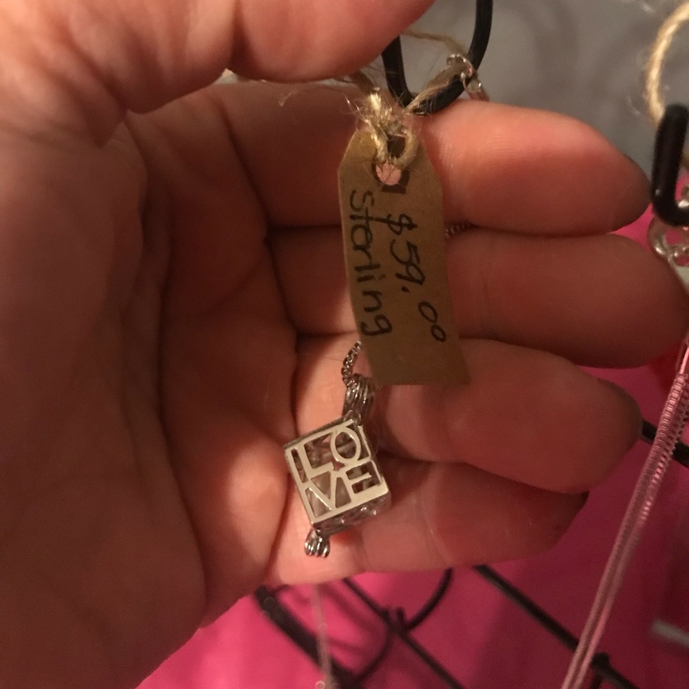 Vantel pearls love box cage necklace